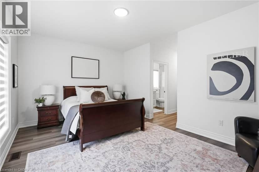 25 SUNRISE Court — photo 10 of 33