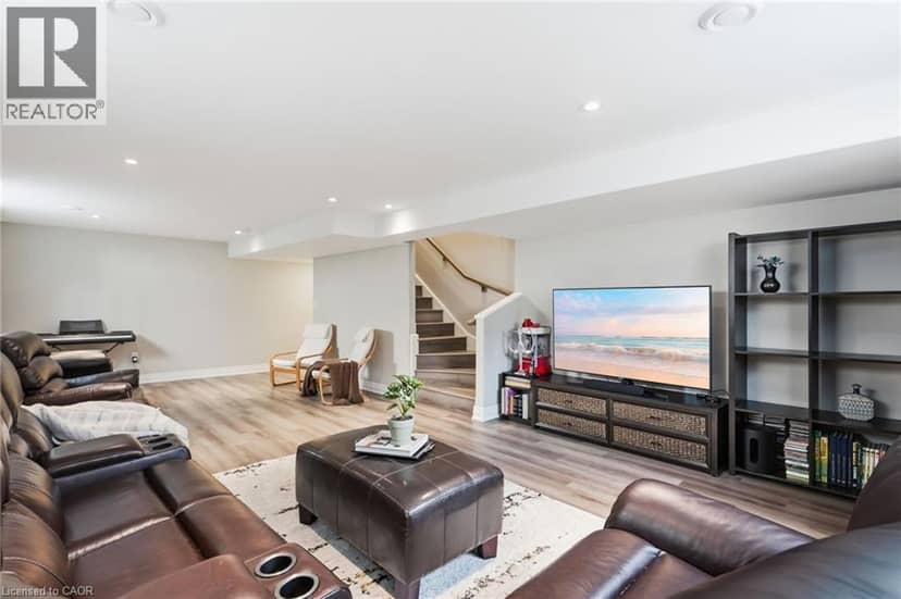 25 SUNRISE Court — photo 19 of 33