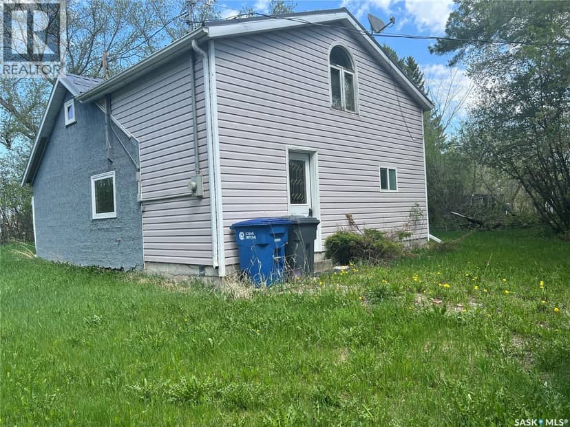 506 Gonczy AVENUE — photo 1 of 34