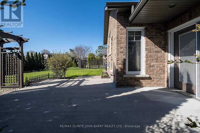 4 Hickory Court — photo 37 of 40