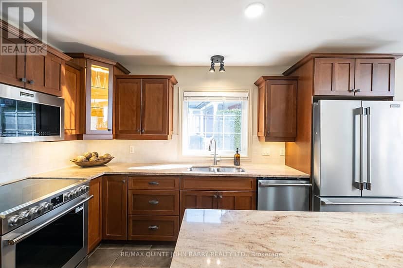 4 Hickory Court — photo 7 of 40