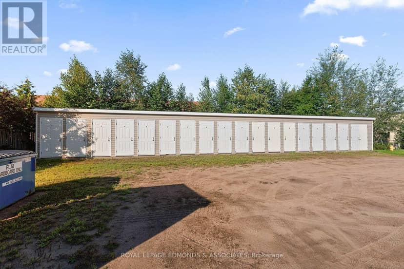5 Renfrew Street — photo 18 of 18