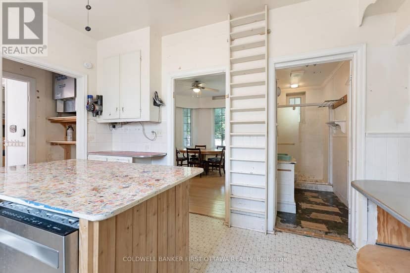 69 Wilson Street W — photo 19 of 40