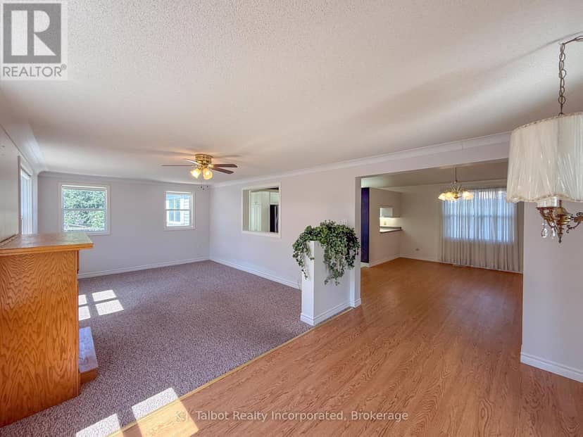 55 Algonquin Lane — photo 17 of 40