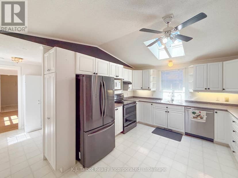 55 Algonquin Lane — photo 30 of 40