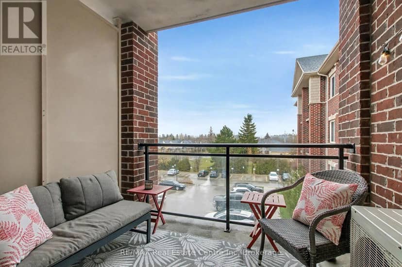 318 - 1440 Gordon Street — photo 10 of 30