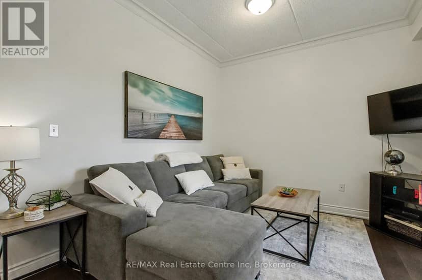 318 - 1440 Gordon Street — photo 11 of 30
