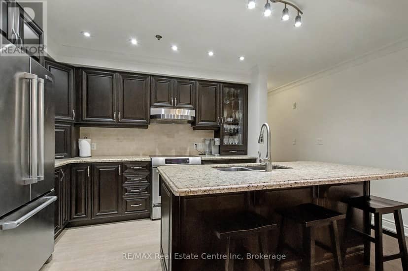 318 - 1440 Gordon Street — photo 15 of 30