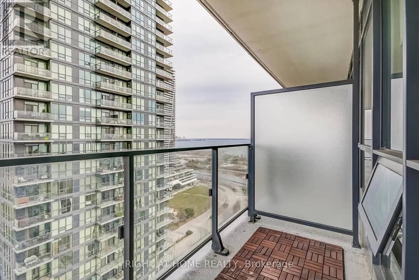 2710 - 2212 Lake Shore Boulevard W — photo 15 of 24