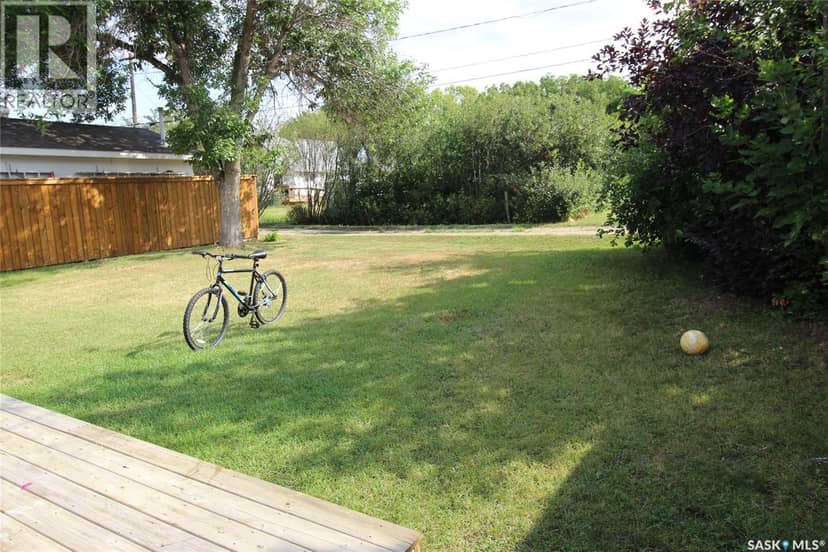 656 4th STREET W, Shaunavon, photo 3
