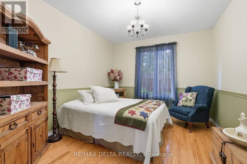 1667 Manon Street — photo 21 of 27