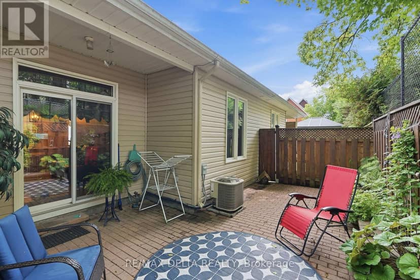 1667 Manon Street — photo 25 of 27