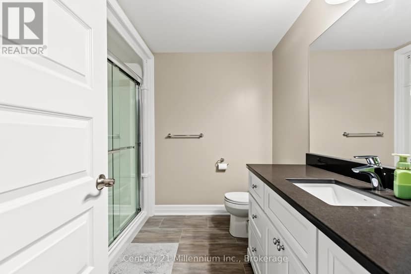 215 Djay Crescent — photo 39 of 40