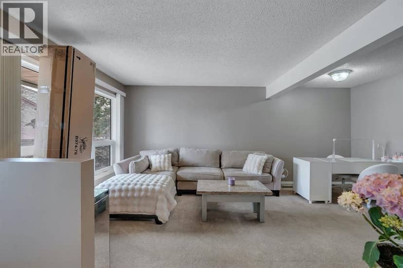 174 Woodmont Terrace SW, Calgary, photo 4