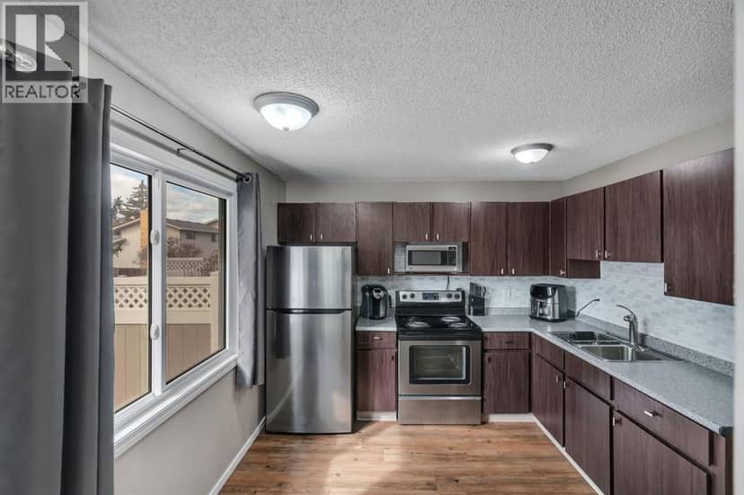 174 Woodmont Terrace SW, Calgary, photo 5