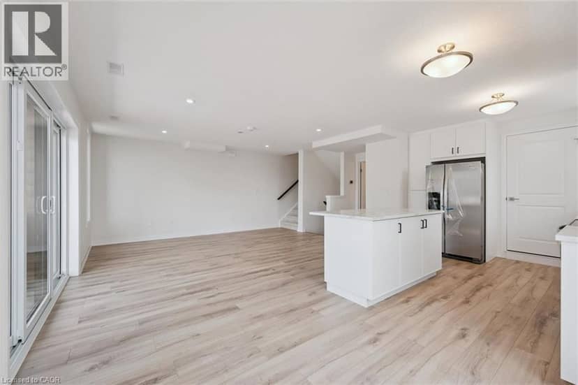 525 ERINBROOK Drive Unit# B047 — photo 25 of 40