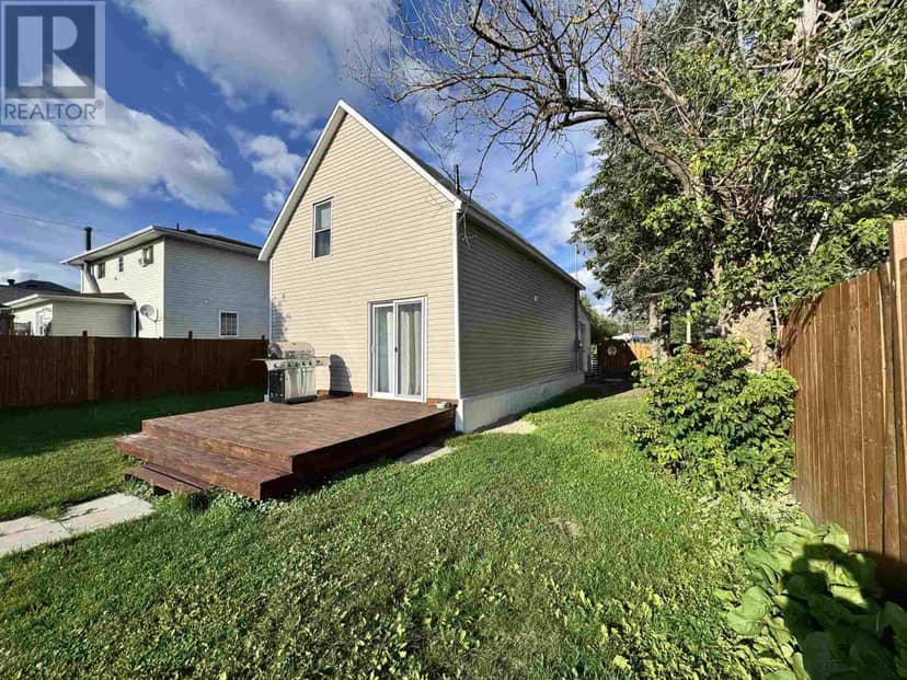 73 Lansdowne ST — photo 23 of 25