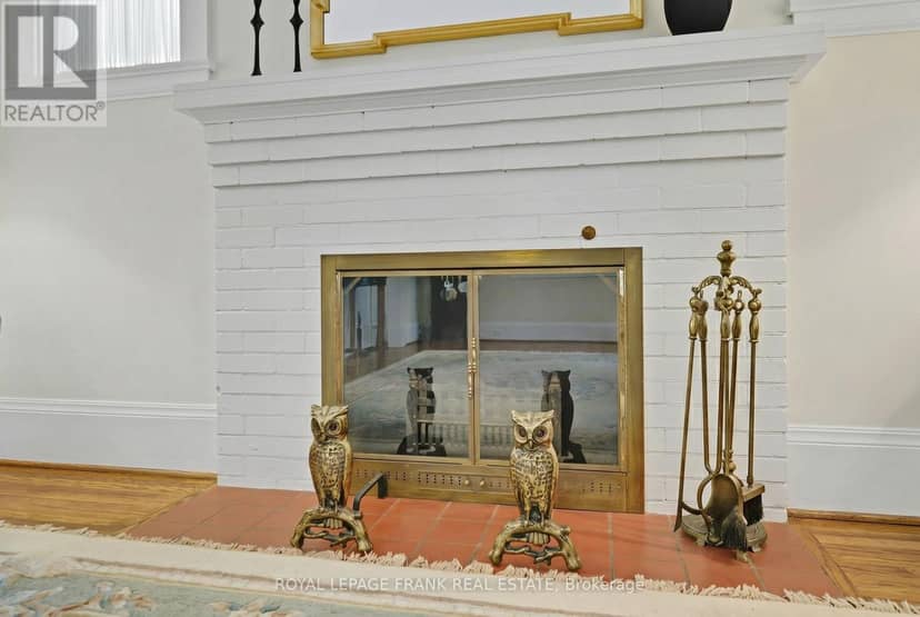 76 Bond Street W — photo 7 of 40