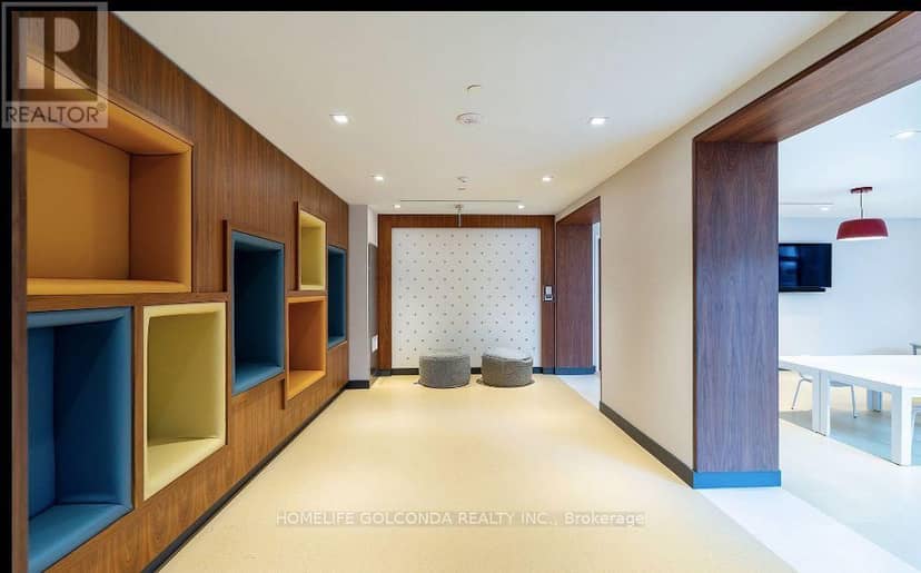 S621 - 8 Olympic Garden Drive — photo 15 of 40