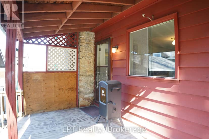 1671 4th Avenue E — photo 7 of 38