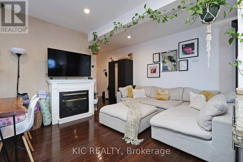 20 Ashdale Avenue — photo 15 of 35