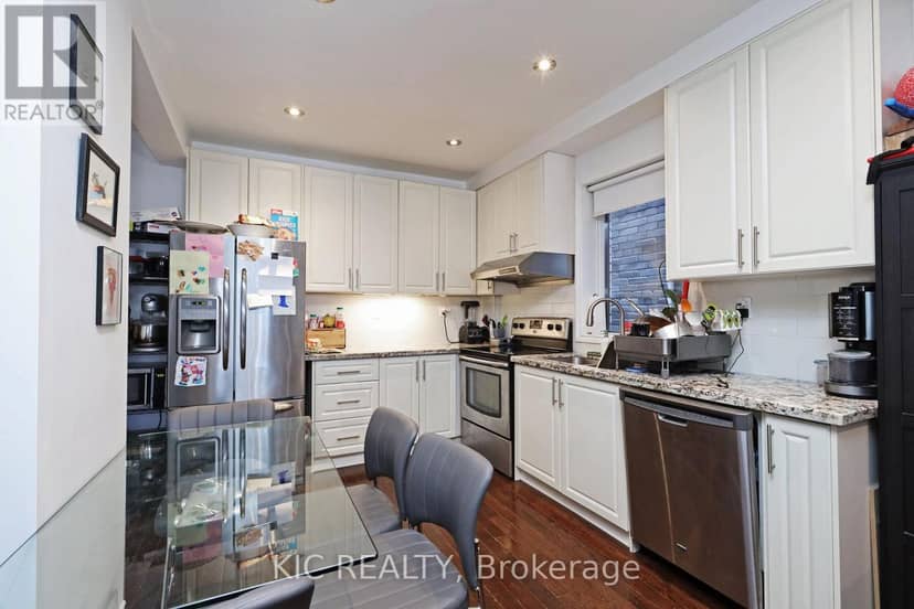 20 Ashdale Avenue — photo 6 of 35