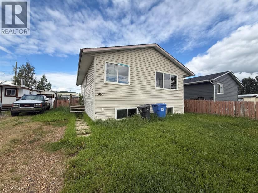 5016 51 Avenue, Pouce Coupe