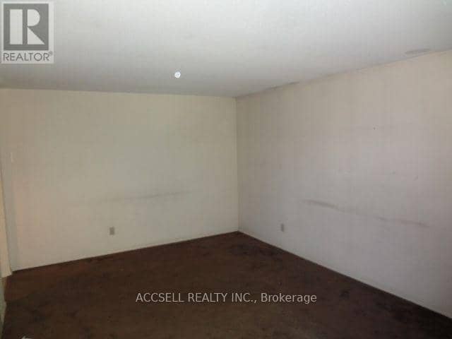 28 Harcourt Crescent — photo 11 of 11
