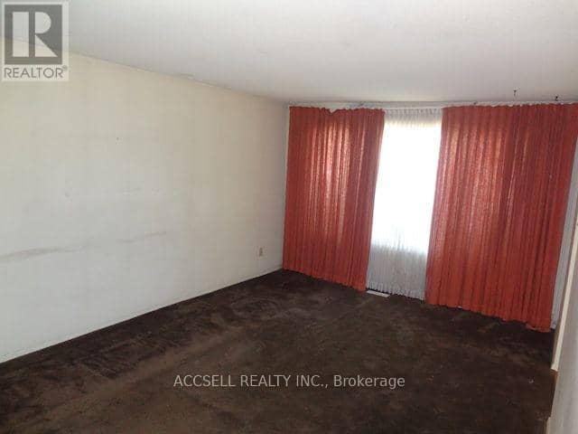 28 Harcourt Crescent — photo 4 of 11