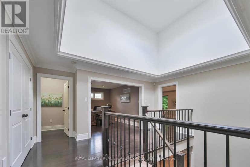 439 Martin Grove Road — photo 26 of 40
