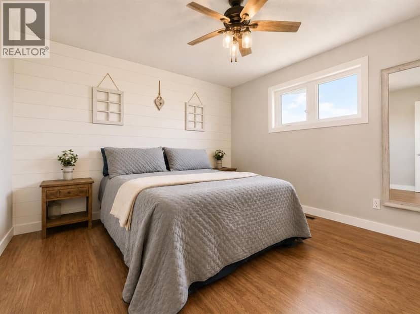 45513 Hwy 870 — photo 13 of 37