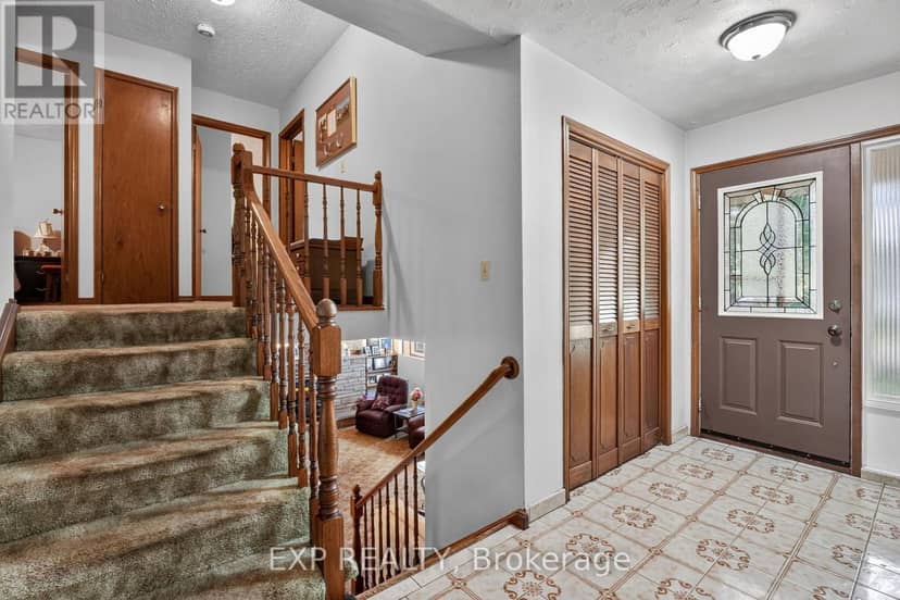 1370 Pound Avenue — photo 17 of 40
