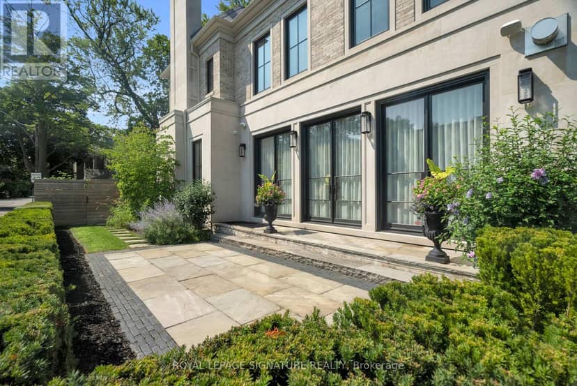 207 Strathallan Boulevard — photo 14 of 40