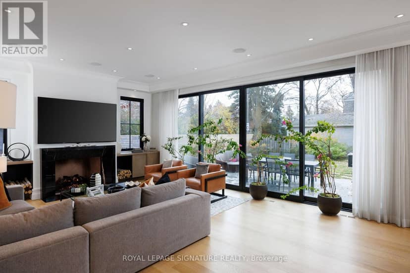 207 Strathallan Boulevard — photo 18 of 40