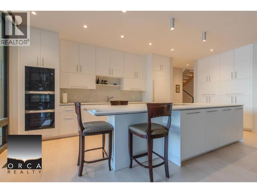 Main 8885 LAWRENCE WAY, West Vancouver, photo 6