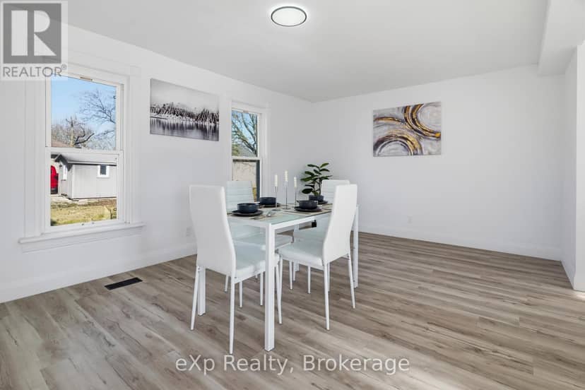 192 William Street W — photo 17 of 40