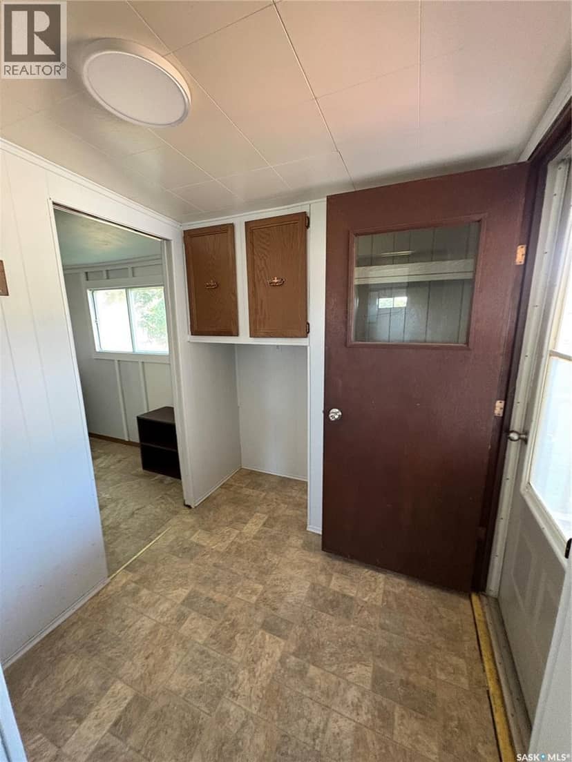 148 Railway AVENUE — photo 17 of 25