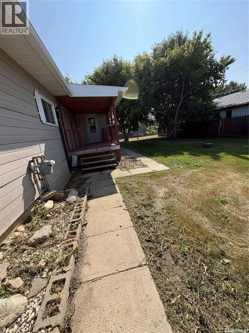 148 Railway AVENUE — photo 21 of 25