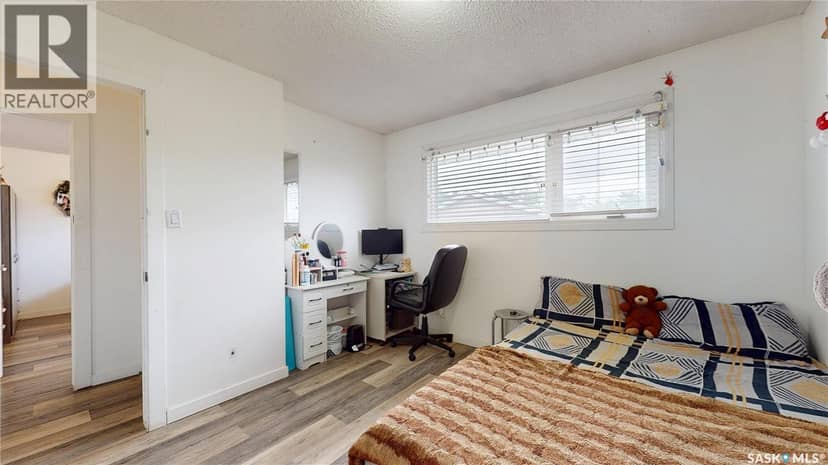 1208 Bond STREET — photo 18 of 40