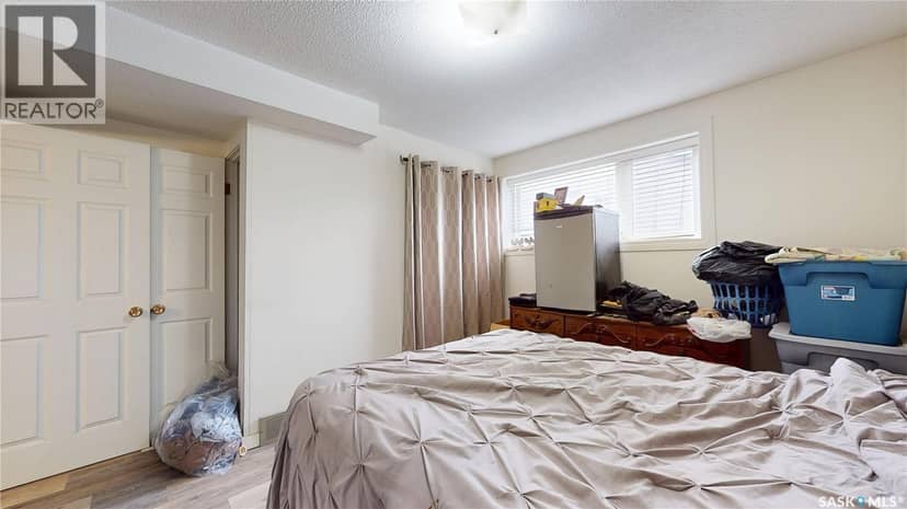 1208 Bond STREET — photo 36 of 40