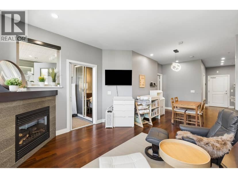 303 116 W 23RD STREET, North Vancouver, photo 4