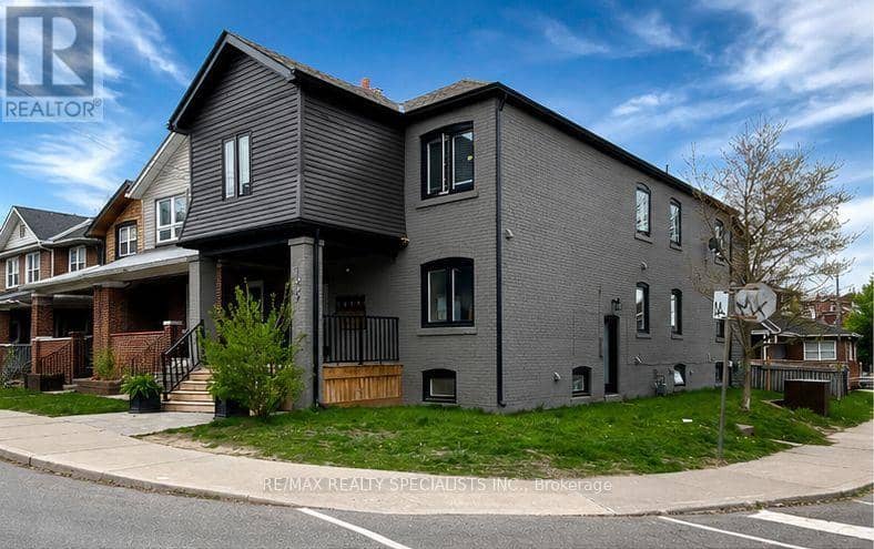 1659 Gerrard Street E, Toronto