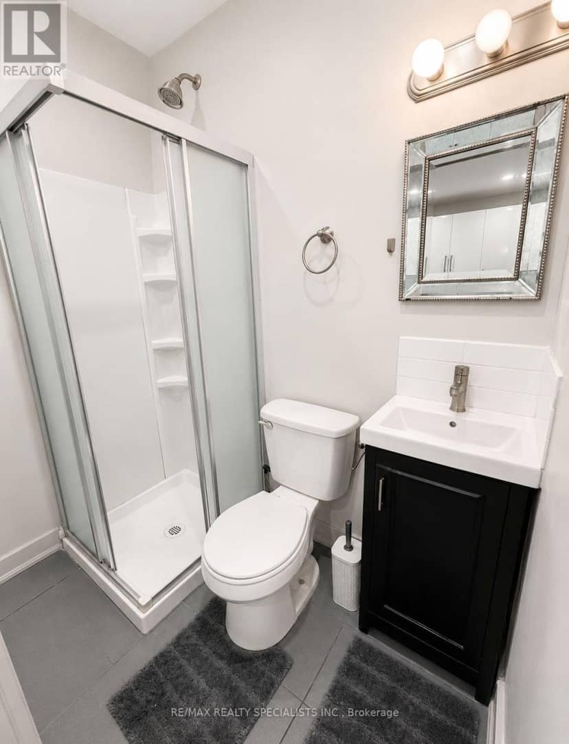 1659 Gerrard Street E — photo 29 of 40