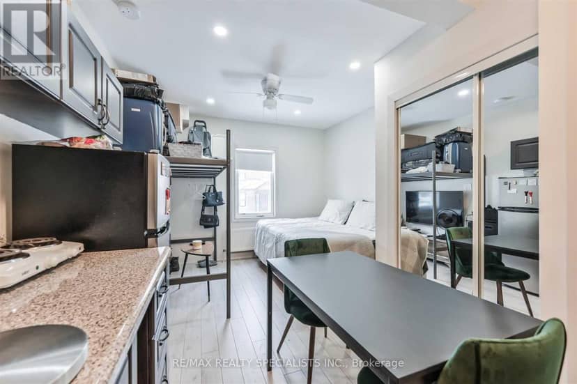 1659 Gerrard Street E — photo 9 of 40