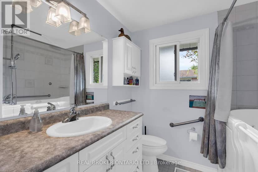 61 Bernick Drive — photo 17 of 40