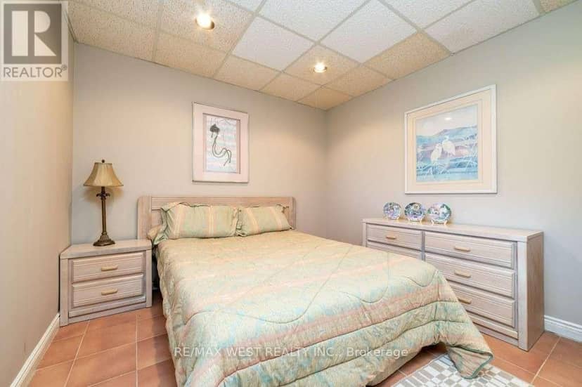 29 Milton Street — photo 15 of 38