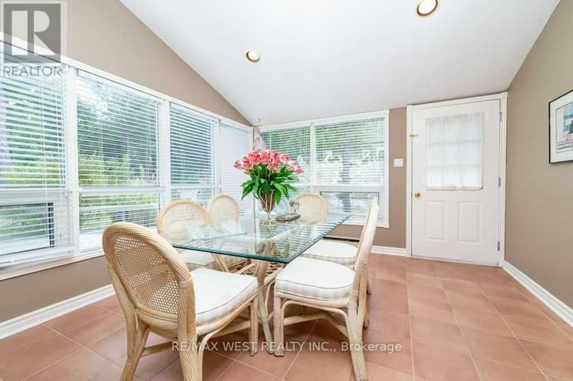 29 Milton Street — photo 5 of 38
