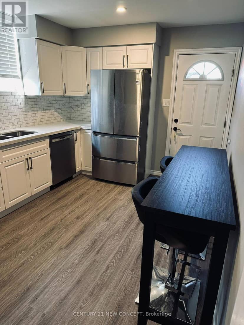 580 Digby Avenue — photo 8 of 29