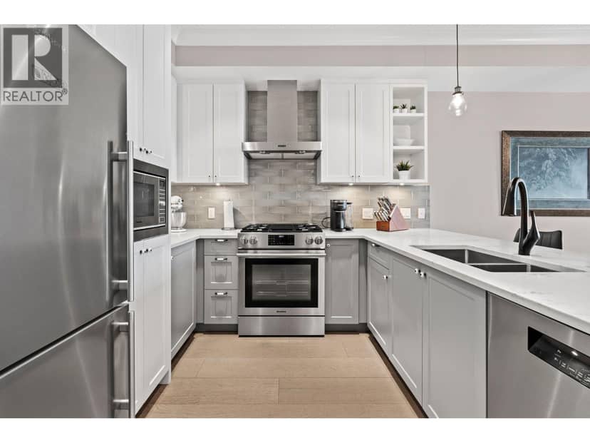 303 3755 CHATHAM STREET, Richmond, photo 4