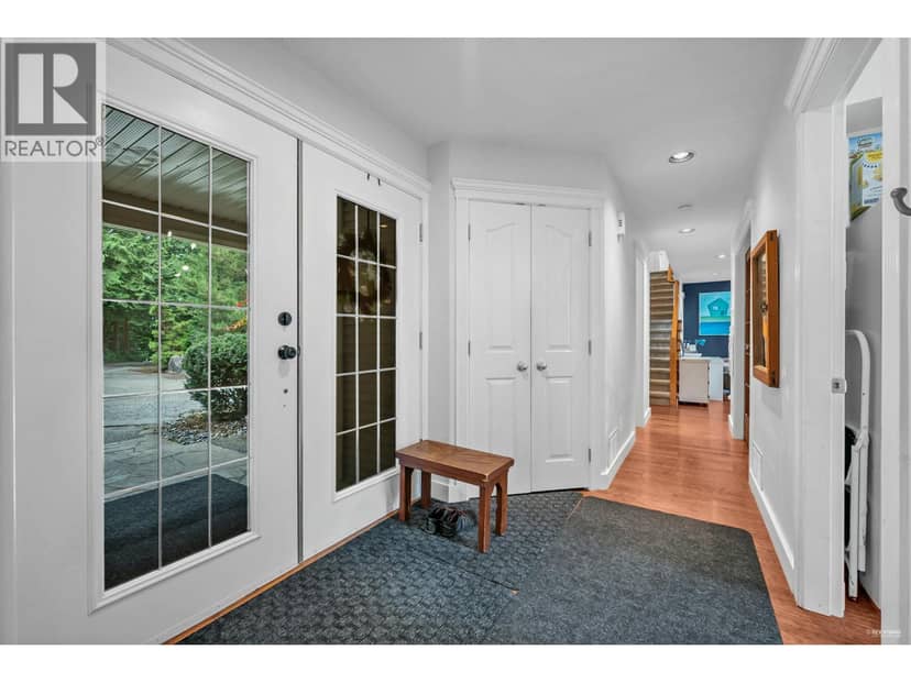 13546 232 STREET, Maple Ridge, photo 2